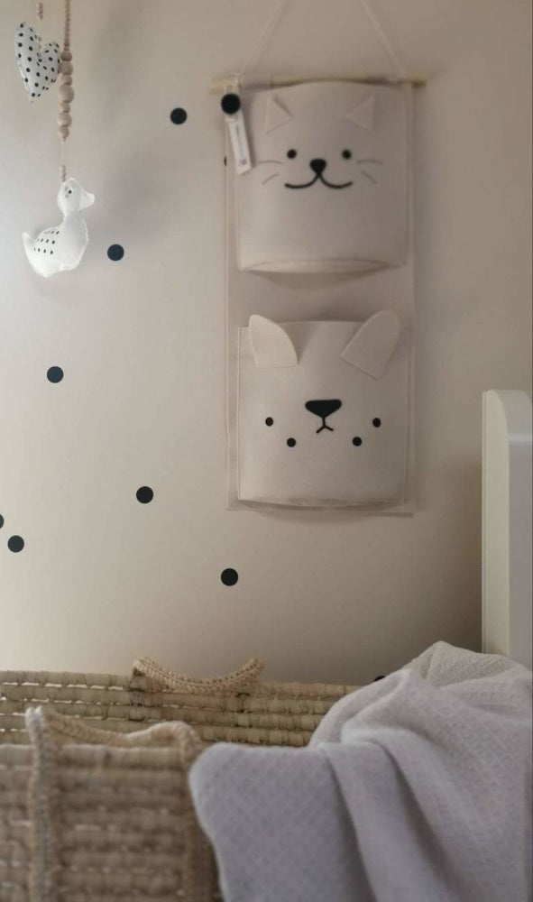 Hanging Pocket Organizer- Nursery Wall Organizer www.wallandroom.com