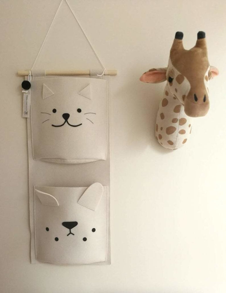 Hanging Pocket Organizer- Nursery Wall Organizer www.wallandroom.com