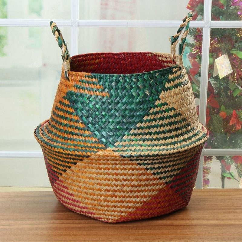 Stylish Seagrass Basket - Practical Room Decor - wallandroom.com